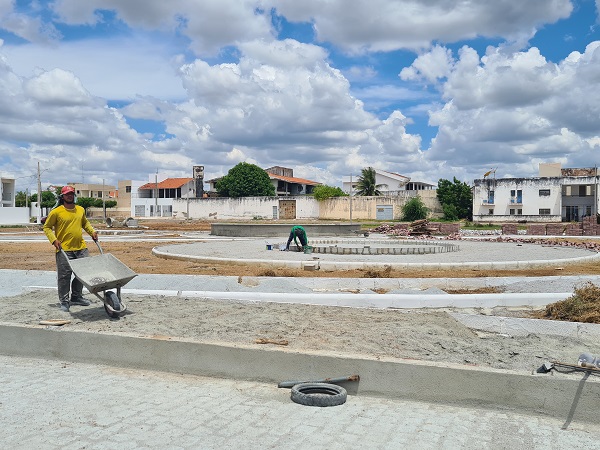 Obra de construção do Parque da Cidade está em execução para brevemente ser entregue à população de Sousa
